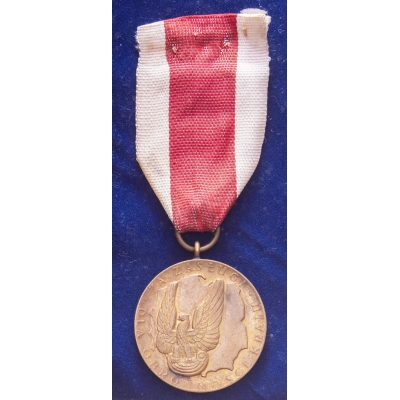Medal PRL ZA ZASŁUGI DLA OBRONNOŚCI KRAJU